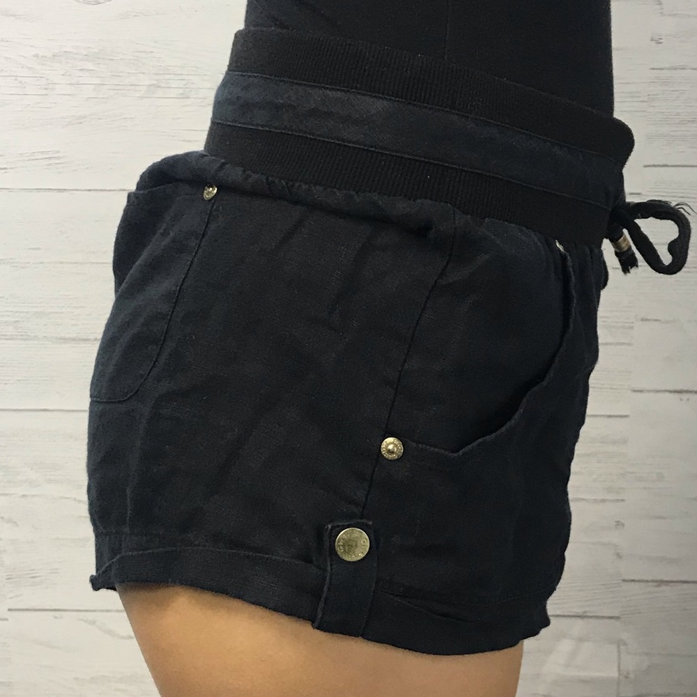 G by GUESS SHORTS - Picture 2 of 4